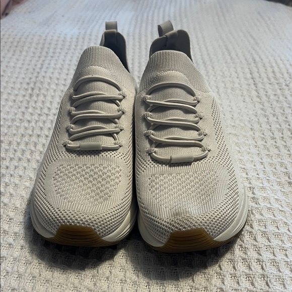 Skechers Women's Off White Athletic Shoes - Picture 2 of 7